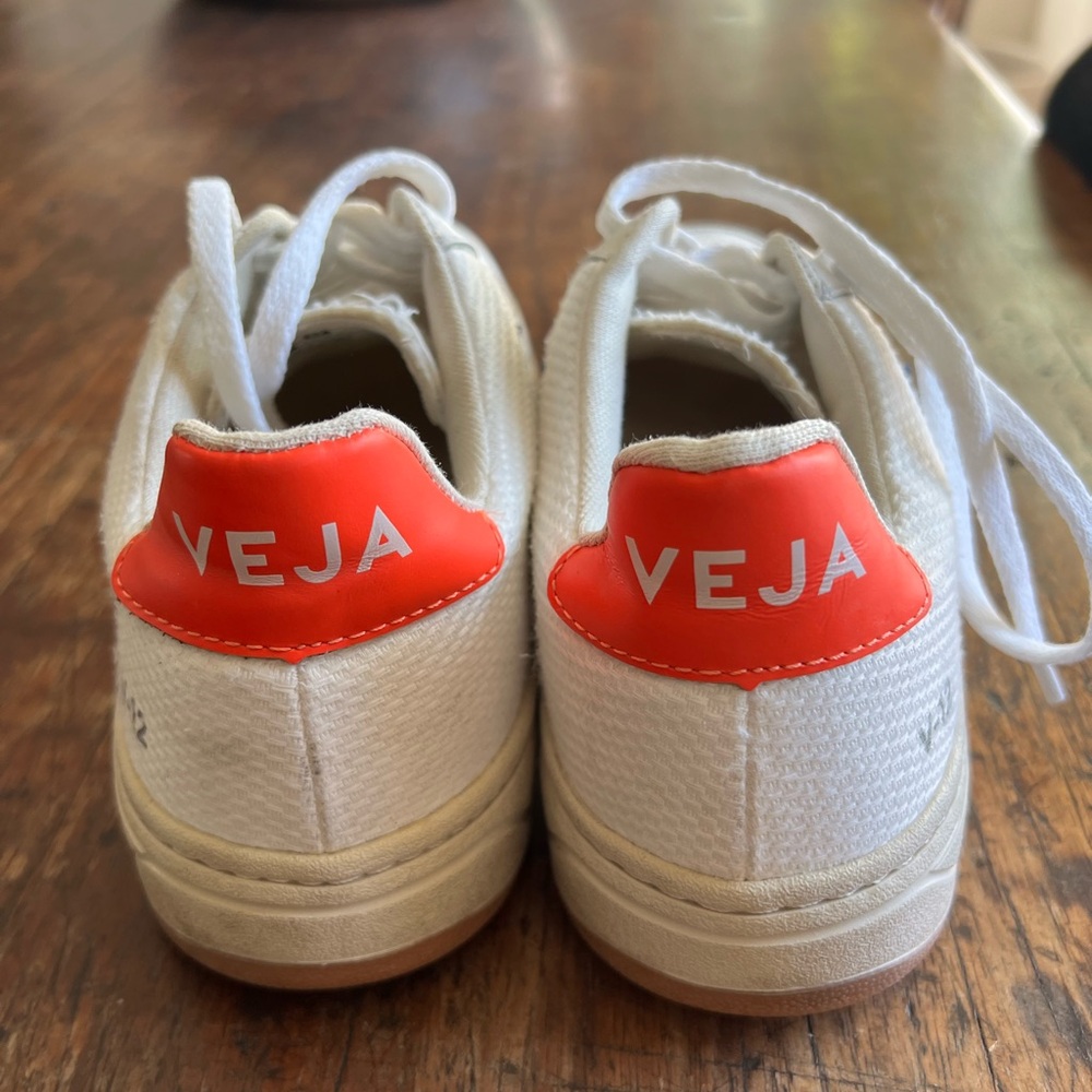 Veja V-12 sneakers - Picture 3 of 4